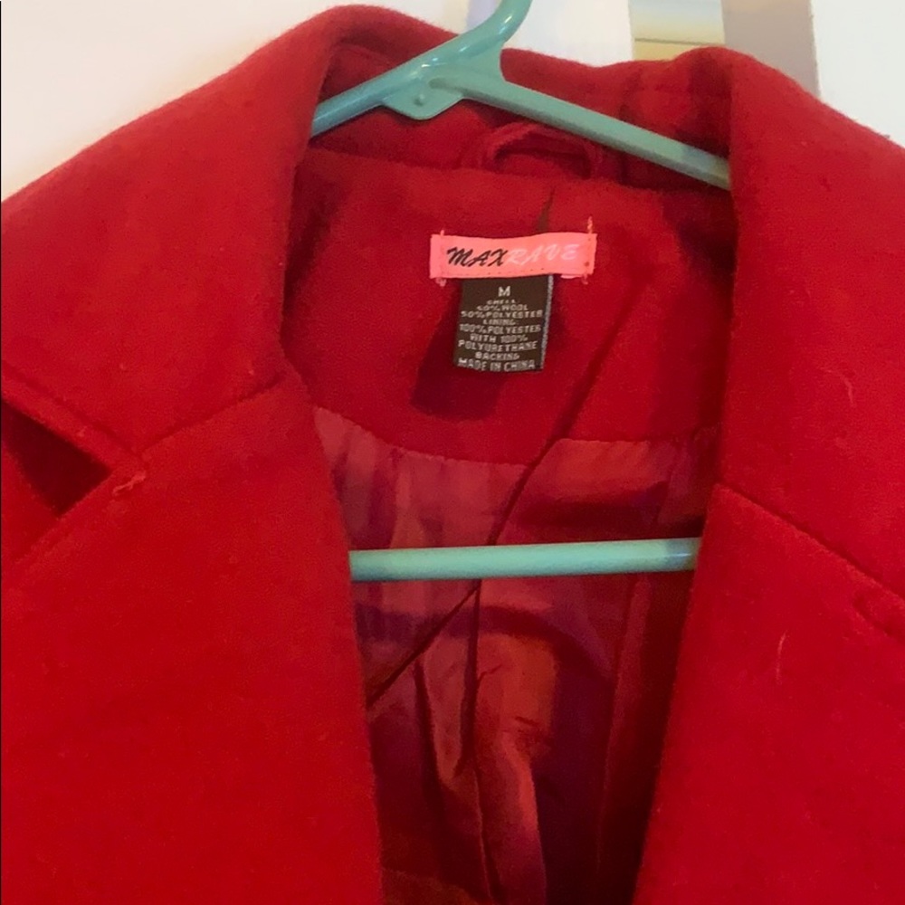Red jacket - Picture 2 of 3